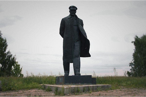 И. Бродский. Шагающий Ленин. 1980.