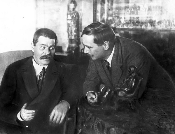 М. Горький и Г. Уэллс. Фотография 1920 г.